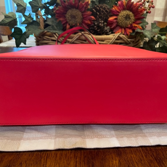 Kate Spade tori sawyer street geranium tote NWT - Picture 6 of 14